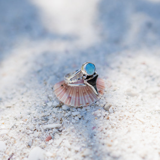 High Tide Ring - size 6.25
